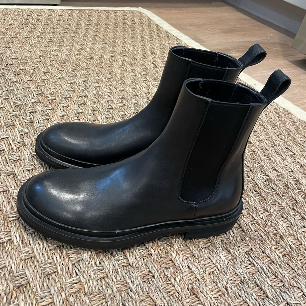 **Genuine Leather Officine Creative Chelsea Boots (brand new)** - Picture 2 of 4